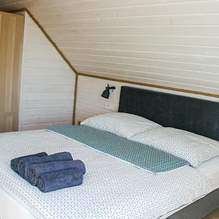 Zrodlana 10 * לוביאטובו