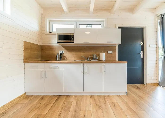 Zrodlana 10 بيت خشبي